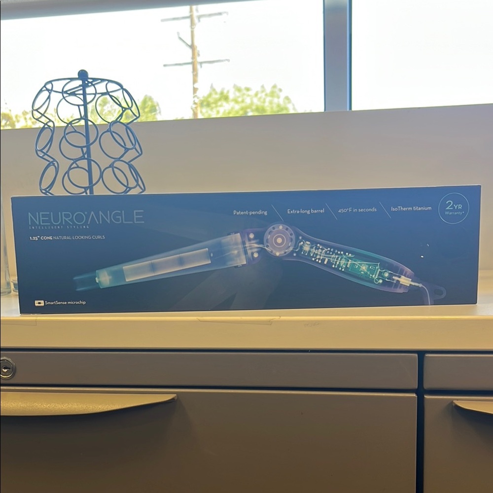 Neuro Angle by PAUL MITCHELL - 1.25” , Curling Iron.